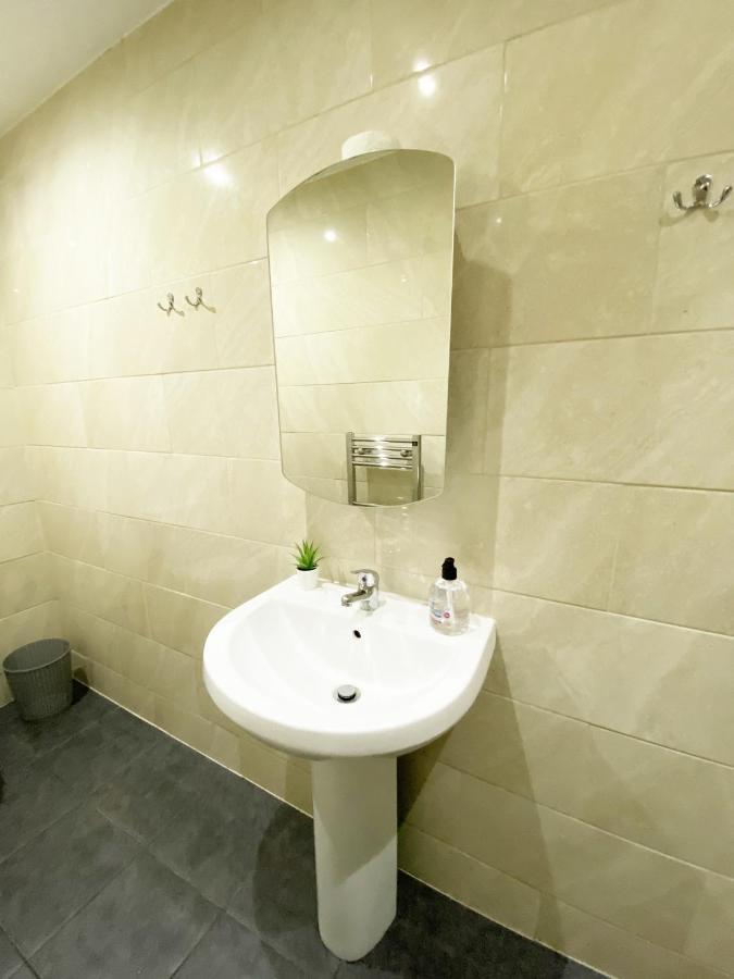 London'S Central East End 2 Bedroom City Apartments Zewnętrze zdjęcie